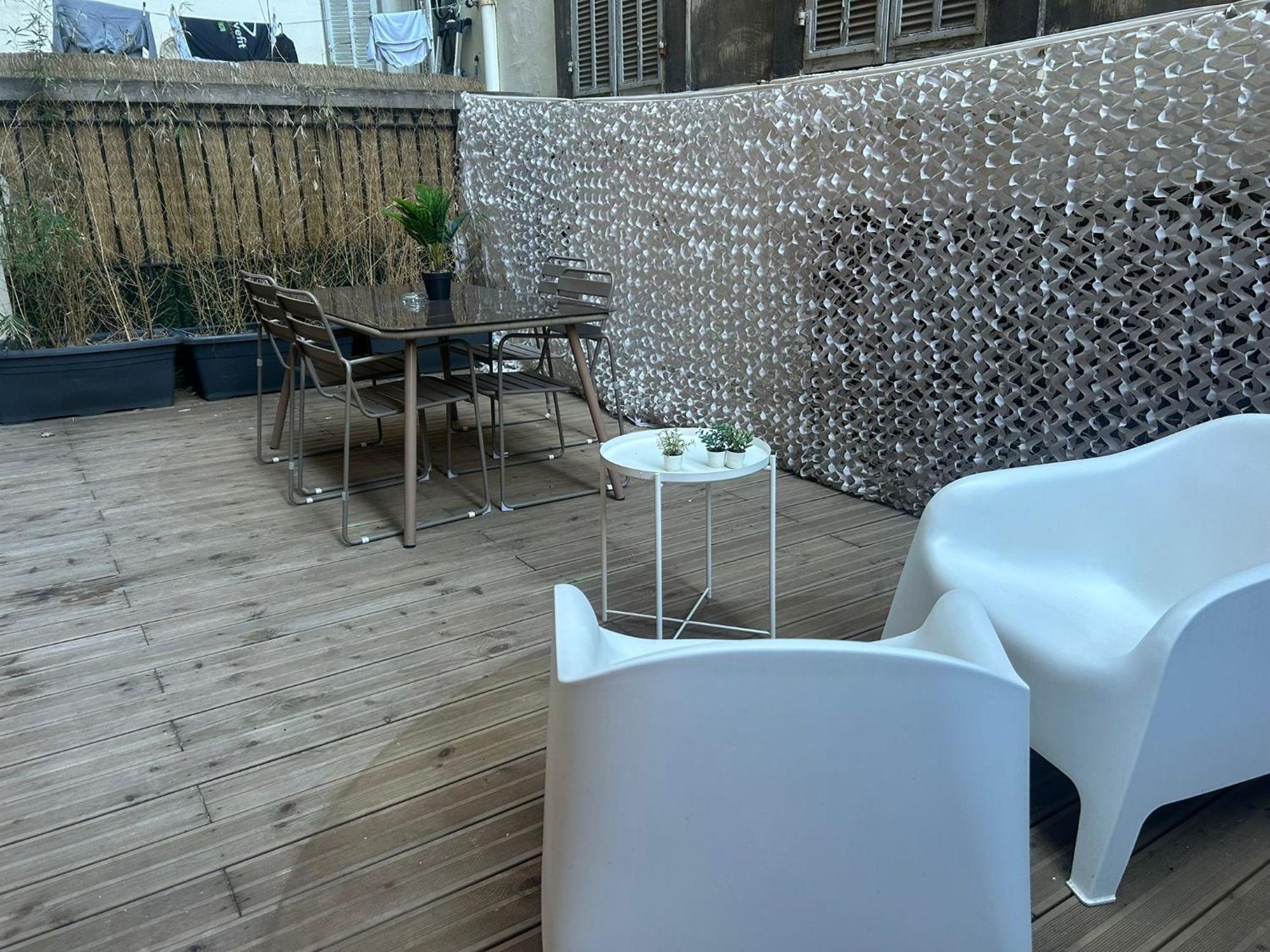 Chez Marie Et Romain- Appartement De Charme Au Coeur De La Joliette Proche Panier Centre Ville Marseille Extérieur photo