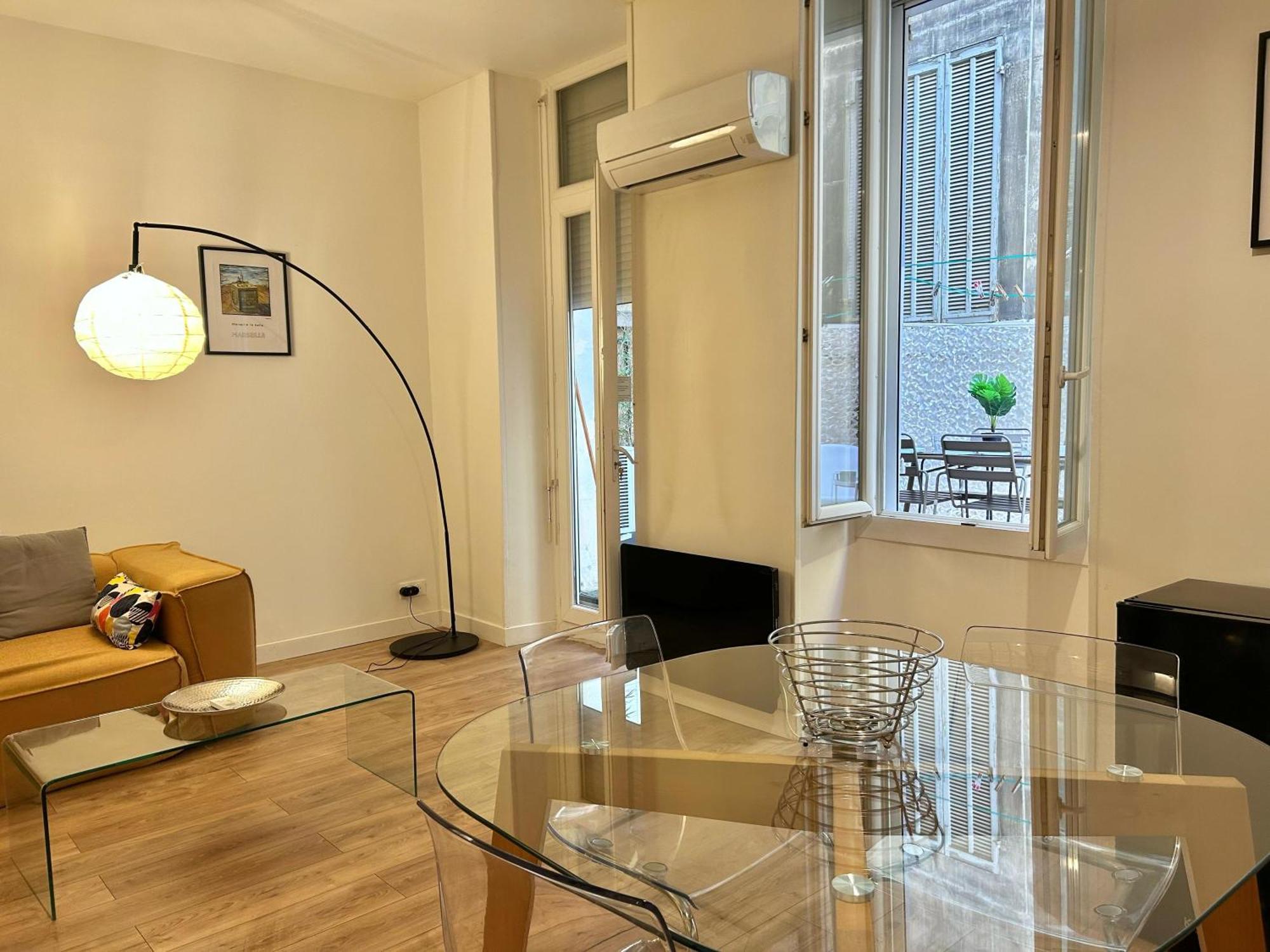 Chez Marie Et Romain- Appartement De Charme Au Coeur De La Joliette Proche Panier Centre Ville Marseille Extérieur photo